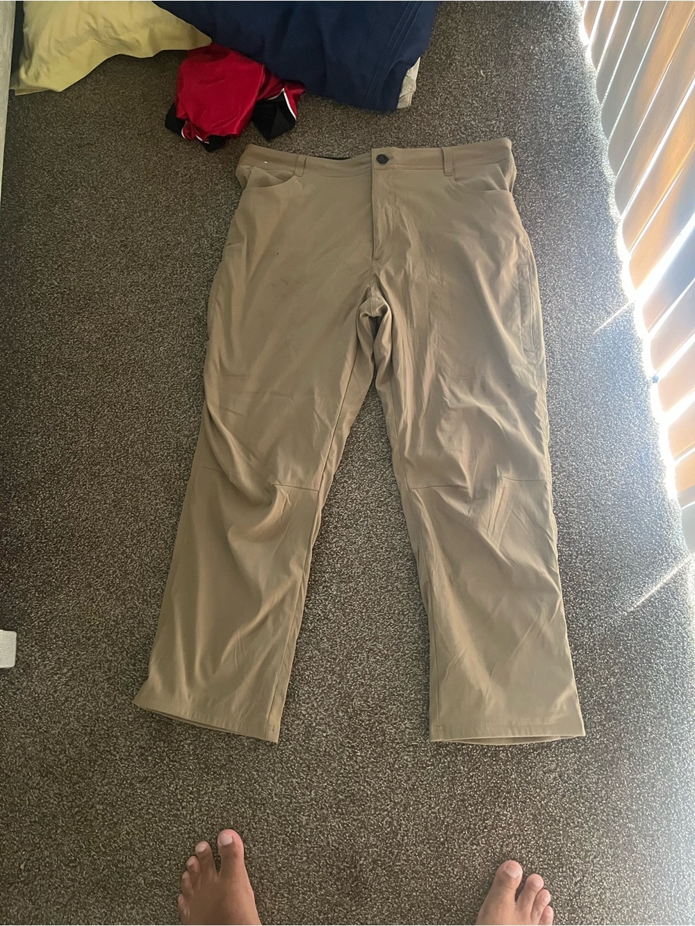 Orvis Men's Khaki Stretch Chino Pants